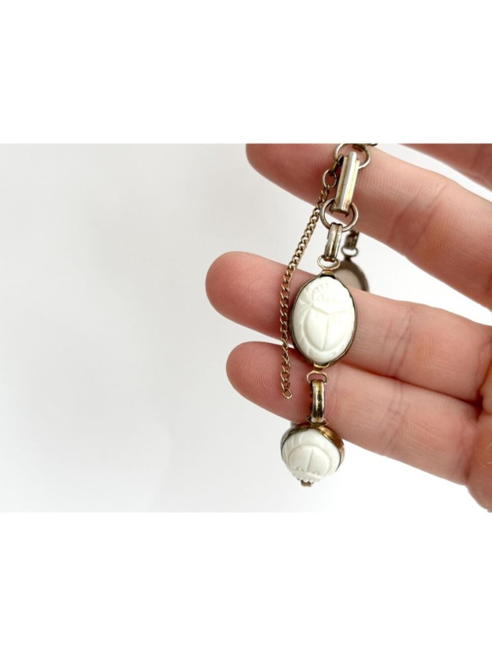 Egyptian Revival Scarab White Milk Glass Beetle Silver T 80's Vintage Bracelet - Picture 7 of 11